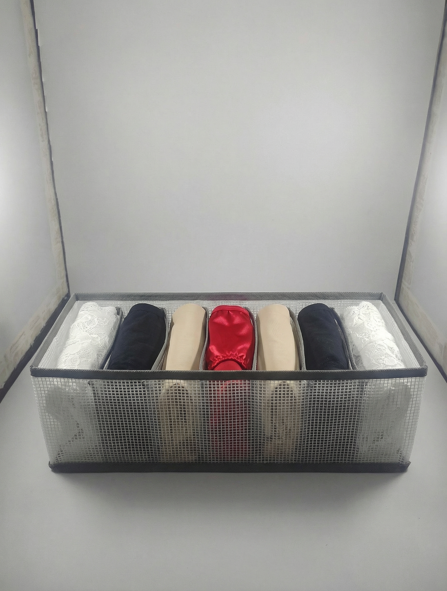 Organizador de Ropa Plegable con 7 Compartimentos 11 cm X 11cm X 33cm - TCC0023 x 3 unidades